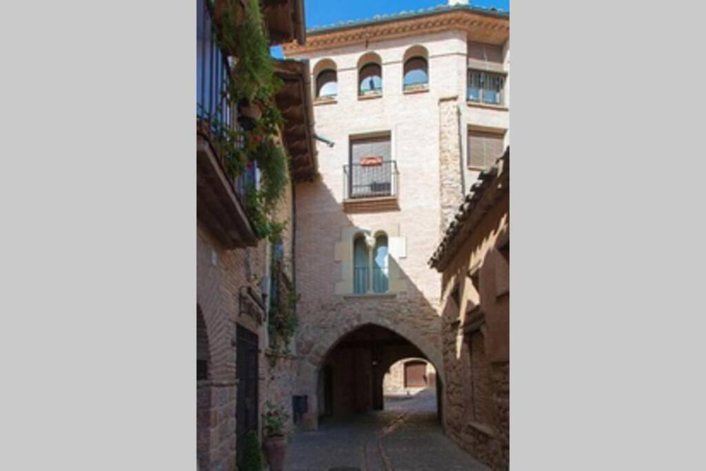 Apartamento San Hipolito Apartment Alquezar Exterior photo